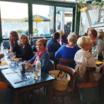 Vue du groupe lors du repas