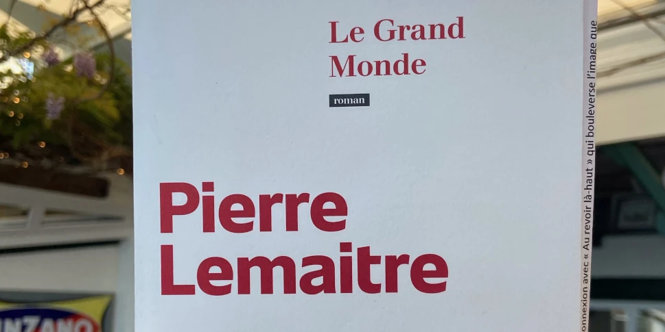 Couverture du livre "Le grand monde"