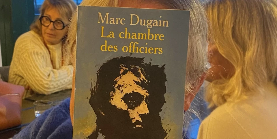 Couverture du livre "La chambre des officiers"