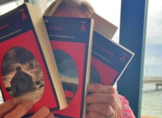 Couverture du livre "L’île aux chasseurs d’oiseaux"