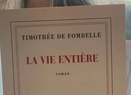 Couverture du livre "La vie entière"