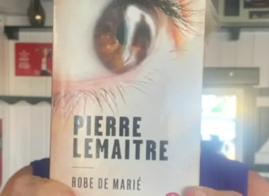 Couverture du livre "La robe de mariée"