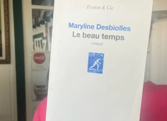 Couverture du livre "Le beau temps"